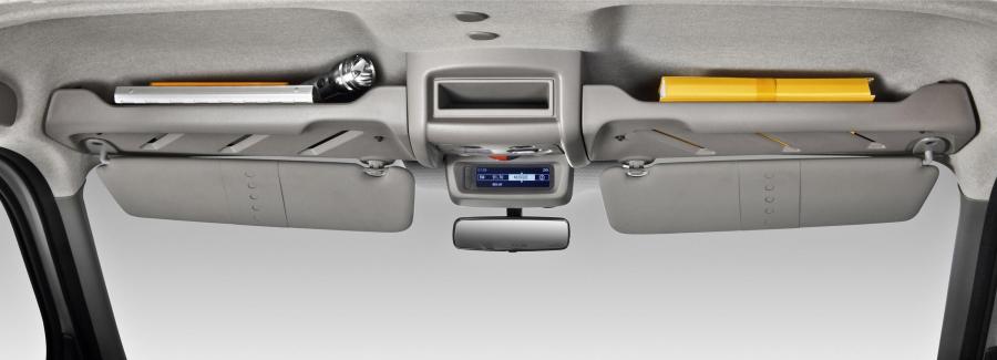  Renault Master L2H2 Van 2010 года  (фото 30 из 41)